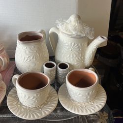 Hermosos Tea Set $75.00  2 Tequileros Free En La Compra 