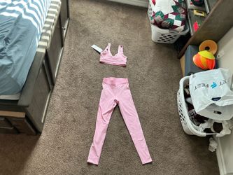 Women’s pink alo set size small