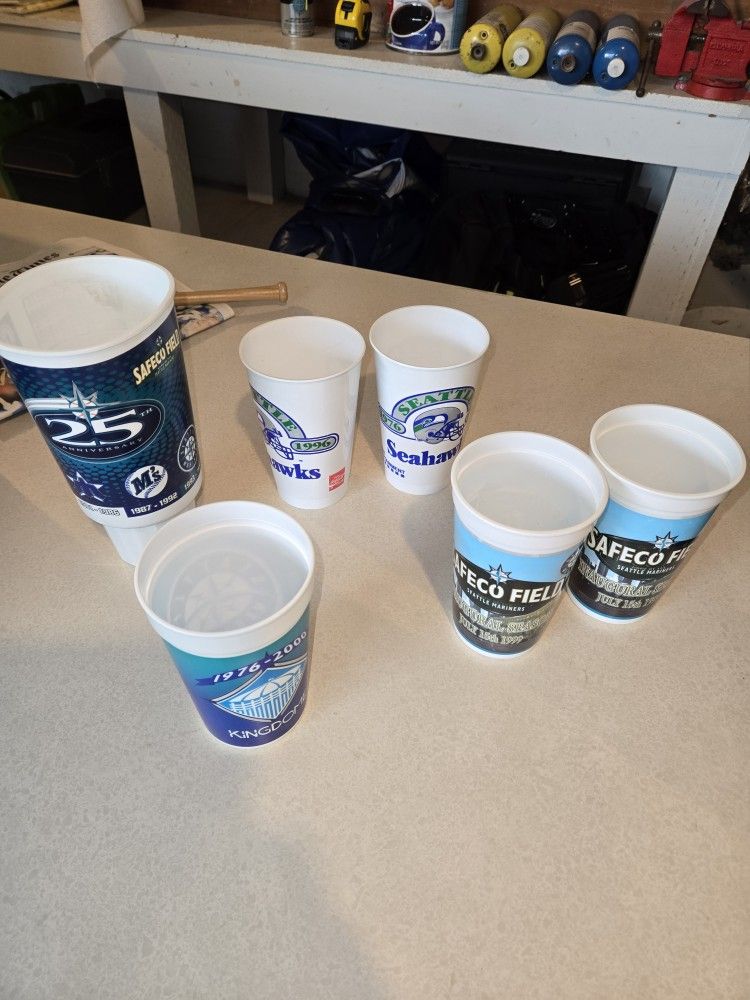 Mariners / Seahawks Memorabilia