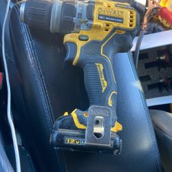 12v Dewalt Cordless Brushless Drill