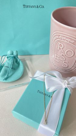 Tiffany & Co. Solitaire Diamond Pendant in Yellow Gold 18K .12 ct 16” NEW $1350