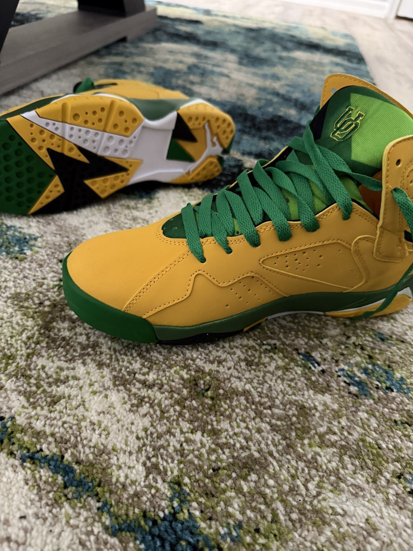 RARE Air Jordan 7 “Oregon Ducks” Rosebowl