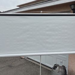 Projector Screen