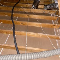 Attic Insulation Llámenos Para Un Estimado