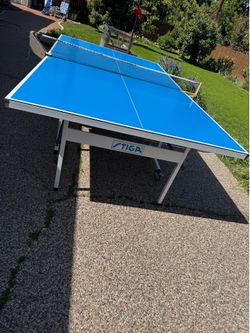 STIGA ping pong table