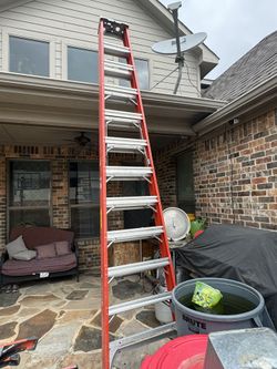 Ladder - LOUISVILLE FIBERGLASS 12 Feet $225