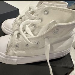 Converse Chuck Taylor All Star Hi Sneaker - Baby / Toddler Size 8 - White Monochrome