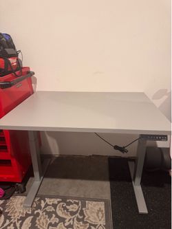 Standing desk