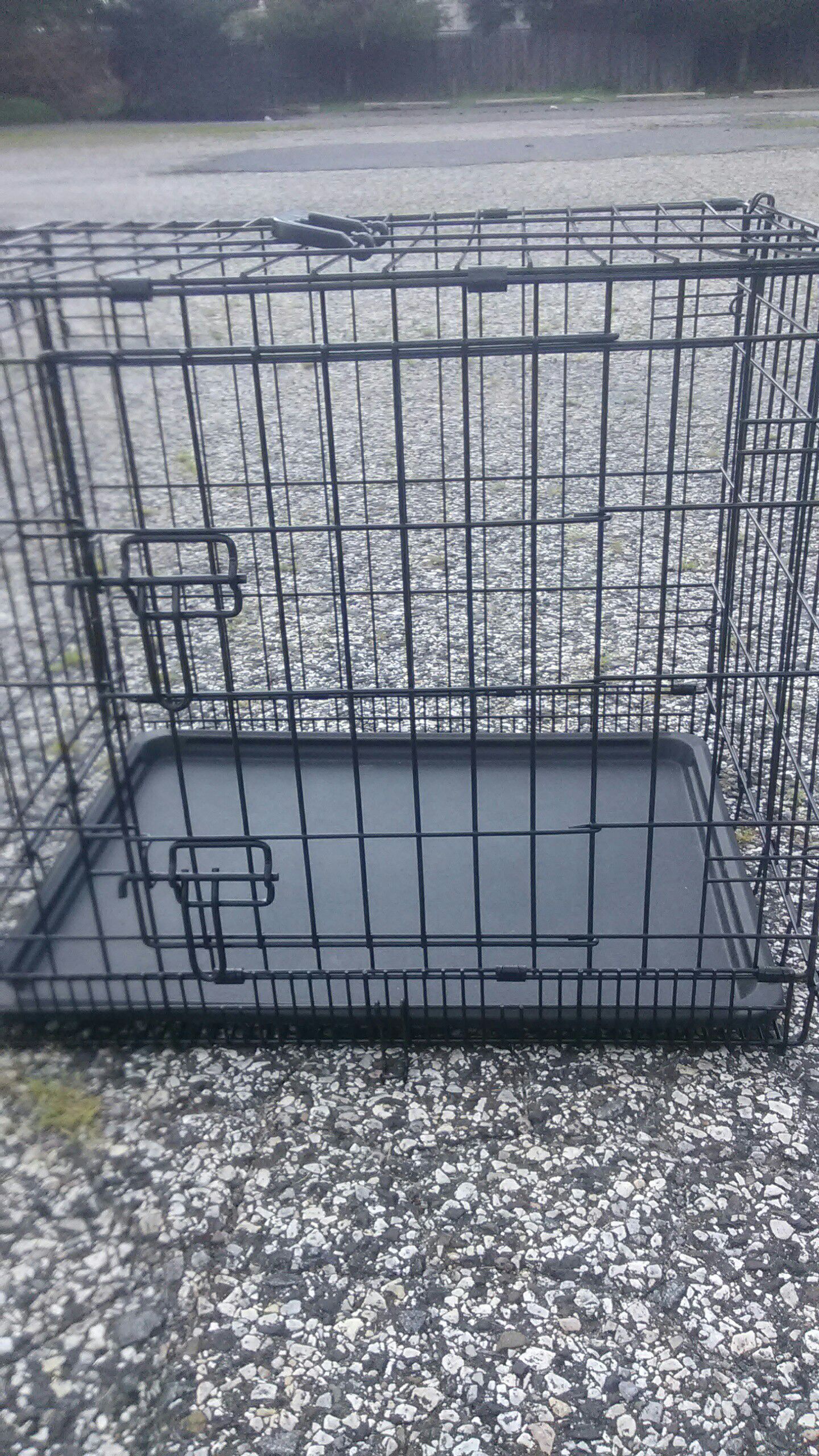Extra large dog cage excellent condition strong reliable ready to use delivery is possible
