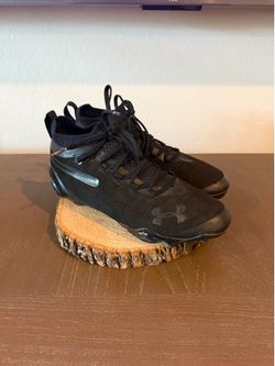 Under Armor Spotlight Pro Suede - FOOTBALL CLEATS