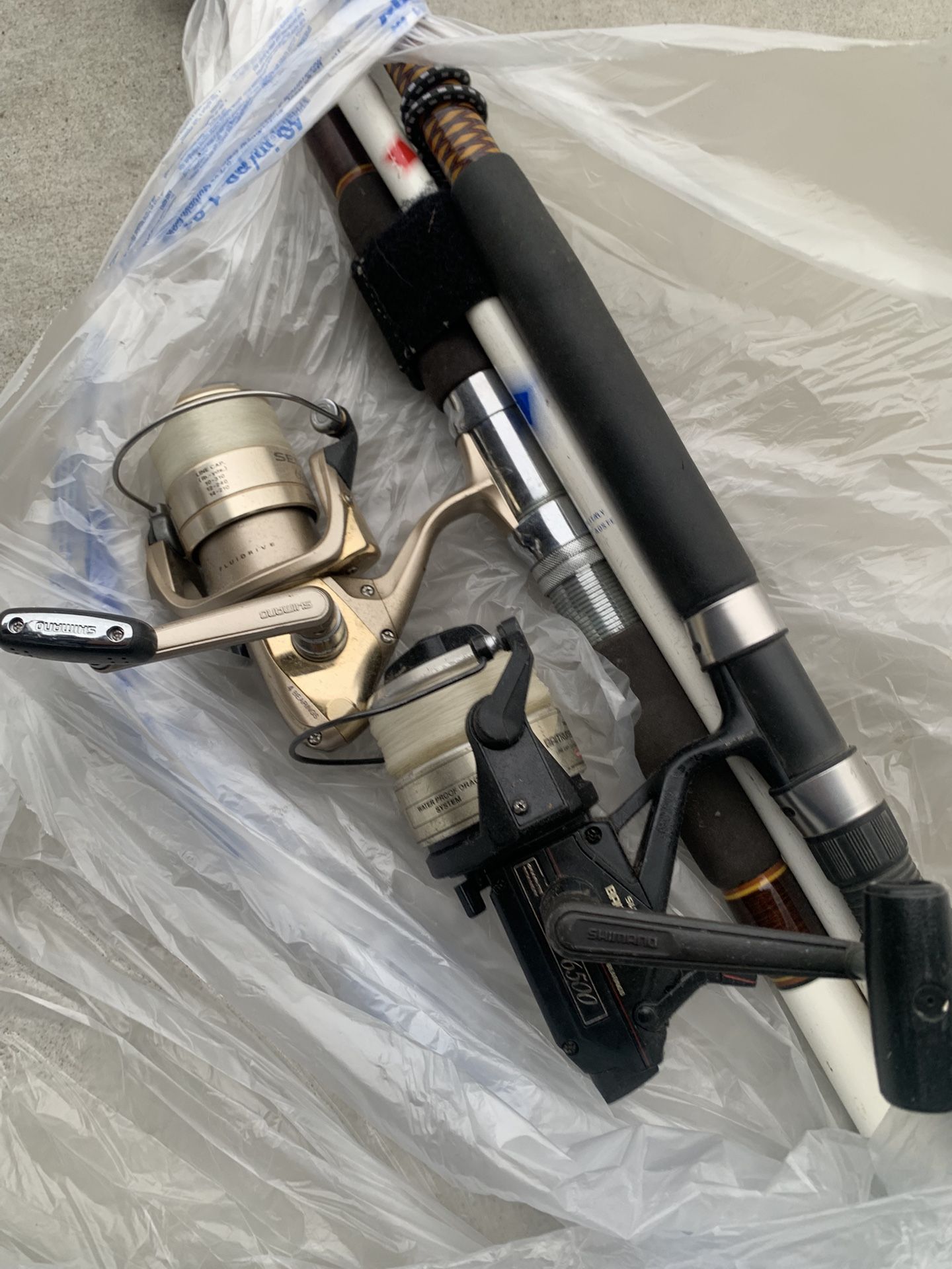 Good Brand Fishing Pools N Reels