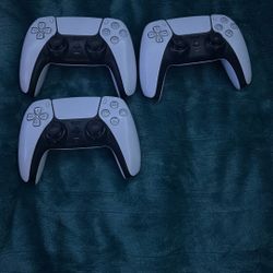 3 playstation controllers 