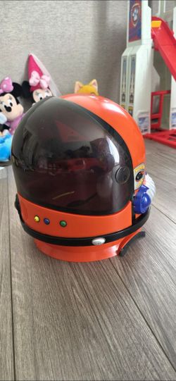 Orange astronaut/space helmet