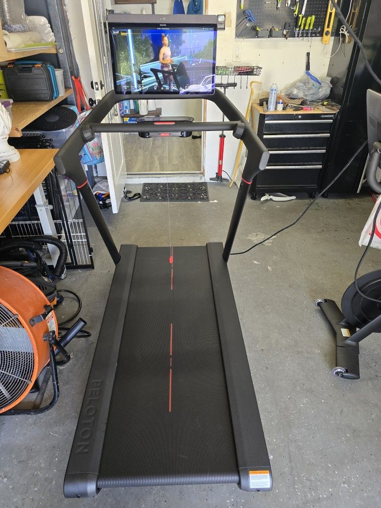 Peloton Tread (DELIVERY AVAILABLE)