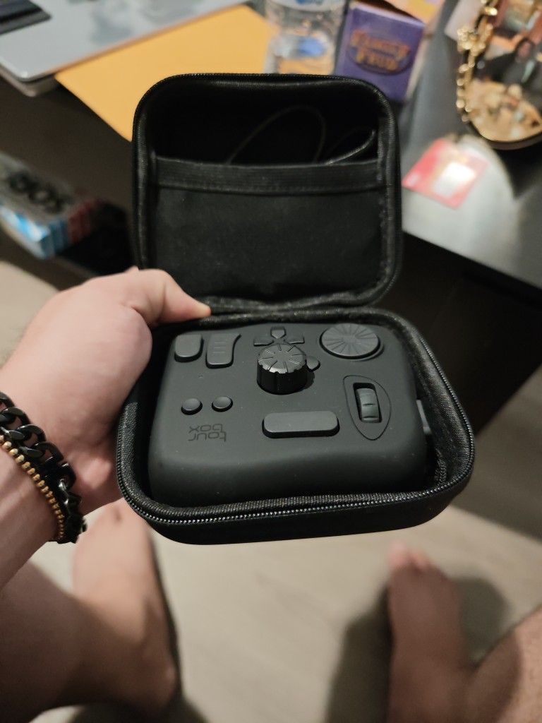 Tour Box Controller