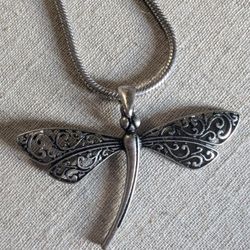 RQ-BL Fabric Choker Bee Key 16"