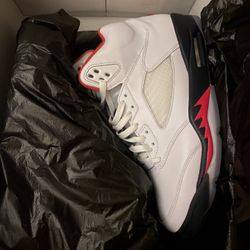 Jordan 5 Fire Red Size 10.5