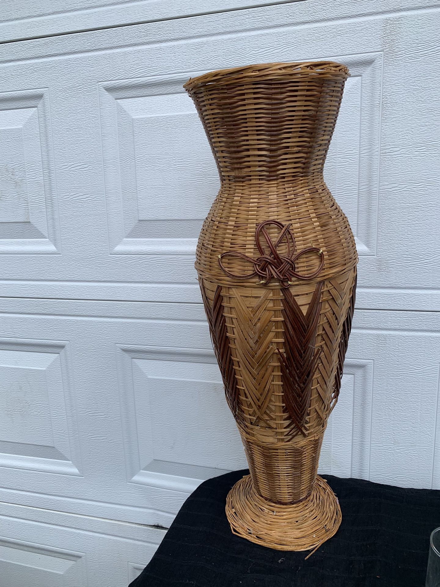 Vintage Tall Wicker Vase 🏺 