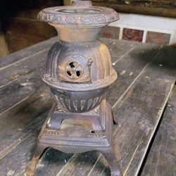 Antique Mini Functional Pot Belly Iron Stove 