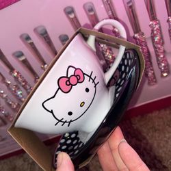Hello Kitty Tea Set
