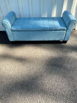 Modern Upholstered Accent Bench with Rolled Arms – Excellent Condition