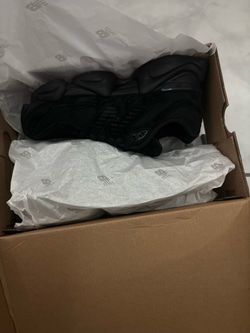New Balance Sneakers All Black 9069 7M