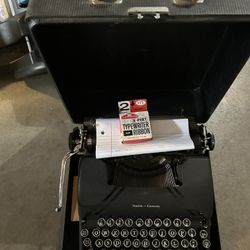 Smith Corona Black Portable Typewriter With Case