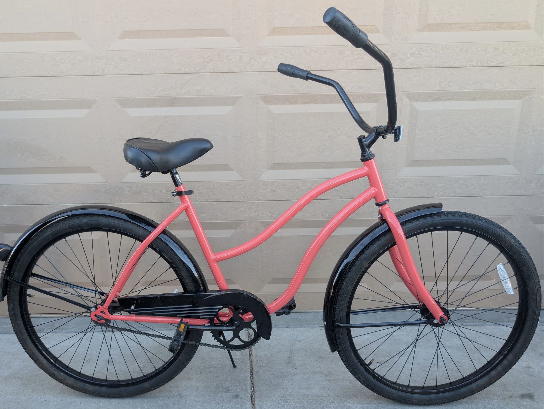 26"SCHWINN WOMENS BEACH CRUISER BIKE (M). SINGLE SPEED. LIKE NEW WITH FRESHLY TUNE UP 👌🏼