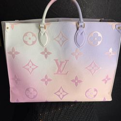 Louie Vuitton 