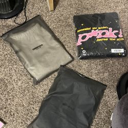 large essential shorts med spider hoodie