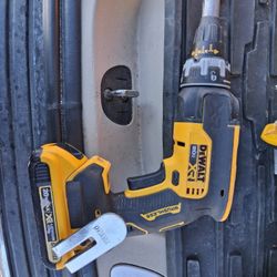 Dewalt DRYWALL GUN WITH Battery $120 Firm 