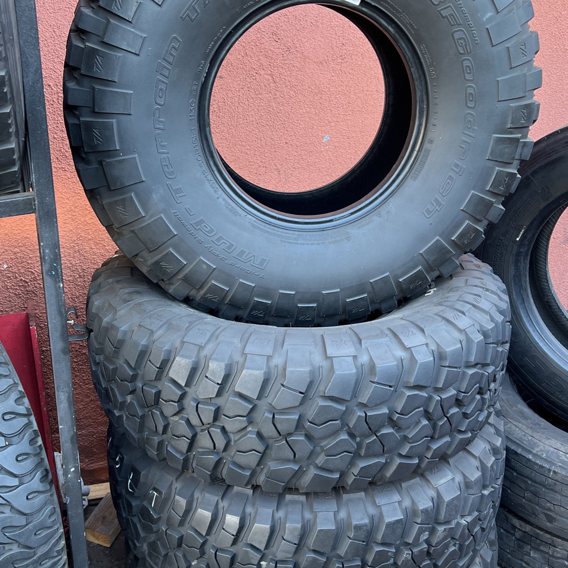 used-tires-bfgoodrich-mud-terrain-t-a-35x12-50r15lt-for-sale-in-los