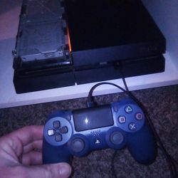 PS4 With Brand new Controller Just Missing Hard drive Cover But works Perfectly 