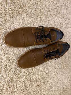 Men’s dress shoes