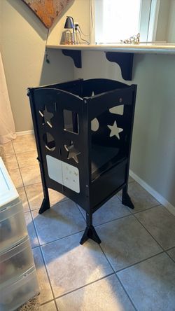 Black Wooden Toddler Learning Tower