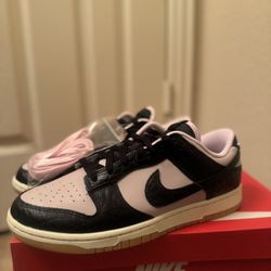 Nike Dunk Low "Black Platinum Violet Croc" Size 8.5 Men / 10 WOMEN