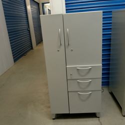 Personal locker $ 200 each