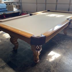 Pool Table ( Free Delivery & Set Up )