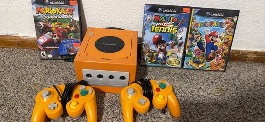 Huge hard to find lot of Mario GameCube games and console with all cords
