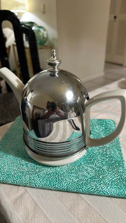 Vintage Art Deco Ceramic Teapot