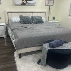 Bed, Mattress, Bed frame, Linens 
