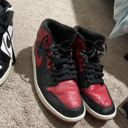 Bred Jordan 1 Mid Size 11.5 Worn