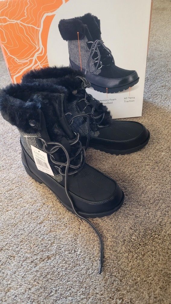 JBU New Boots Size 6