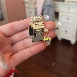 Disney pin 