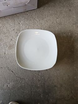 Set Of 8 Medium Glass White Plates 