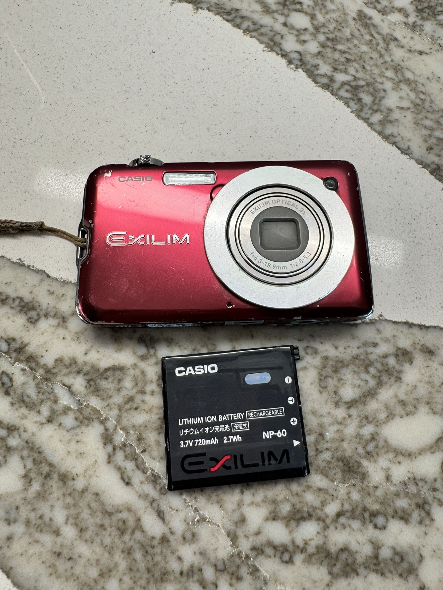 Casio Exilim EX-S10 10.1 MP Digital Camera 3X Optical Zoom Red Used Working VG+