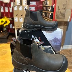 WORK BOOTS 🥾// ROCKY OIL  SLIP RESISTING// WATERPROOF 💦 Size Available (9M) 9.5)(10)(10.5)(11)