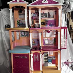 Barbie 3 Story-4 Ft High. Furnished W/28 Barbies Plus Accessories & Clothes