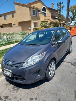 2012 Ford Fiesta