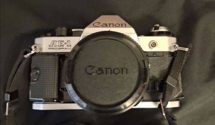 CANON AE-1 PROGRAM IN EXCELLENT CONDITION W/LENSES. $350 OR BEST OFFER